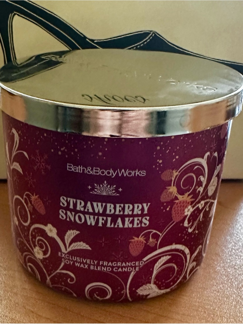 Bath & Body Works Strawberry Snowflakes  3-Wick Scented Candle